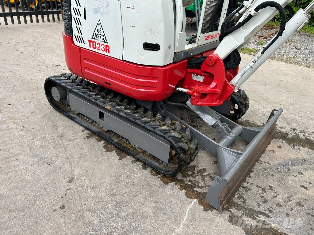 Takeuchi TB 23 R Miniescavatori
