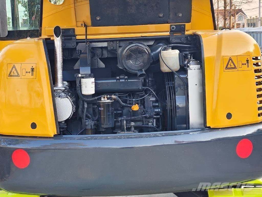 Komatsu PC 56 Mini kotrók < 7t