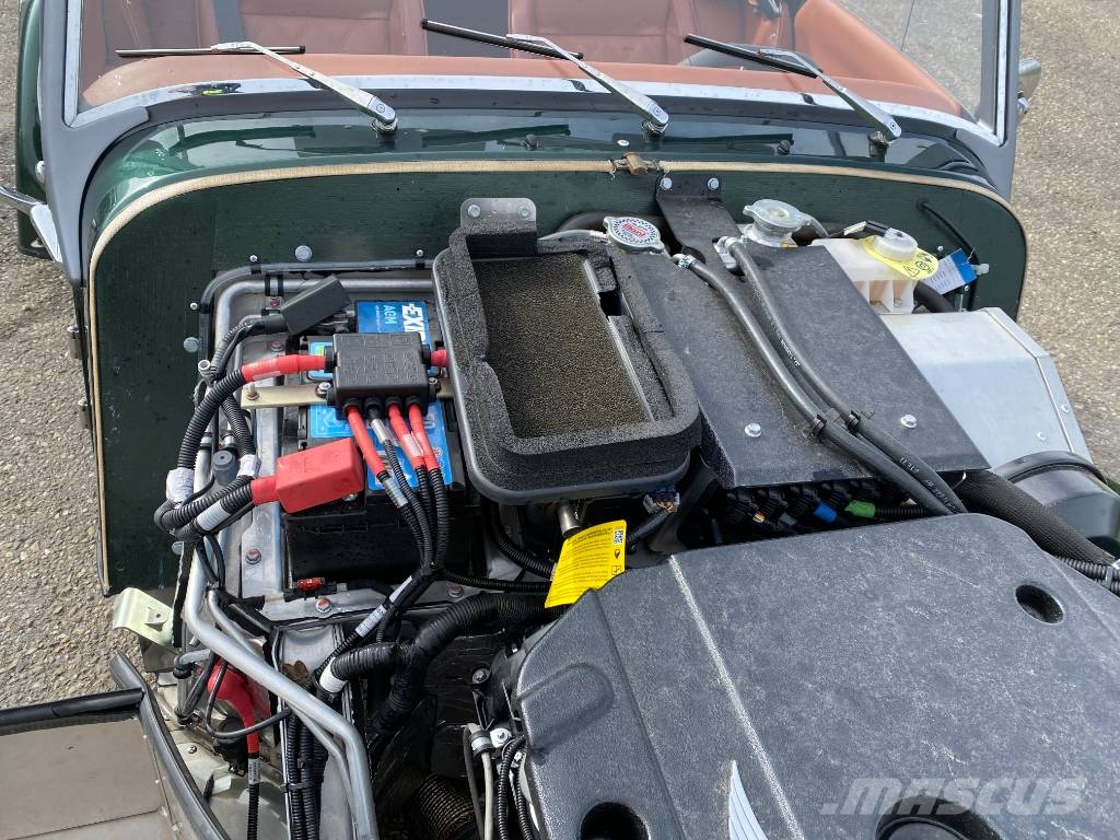 Morgan Cabriolet PLUS SIX 3.0i First Edition endommagée Carros