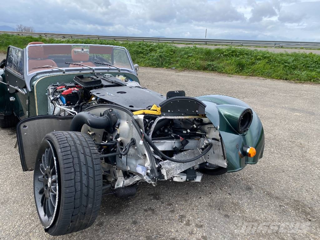 Morgan Cabriolet PLUS SIX 3.0i First Edition endommagée Carros