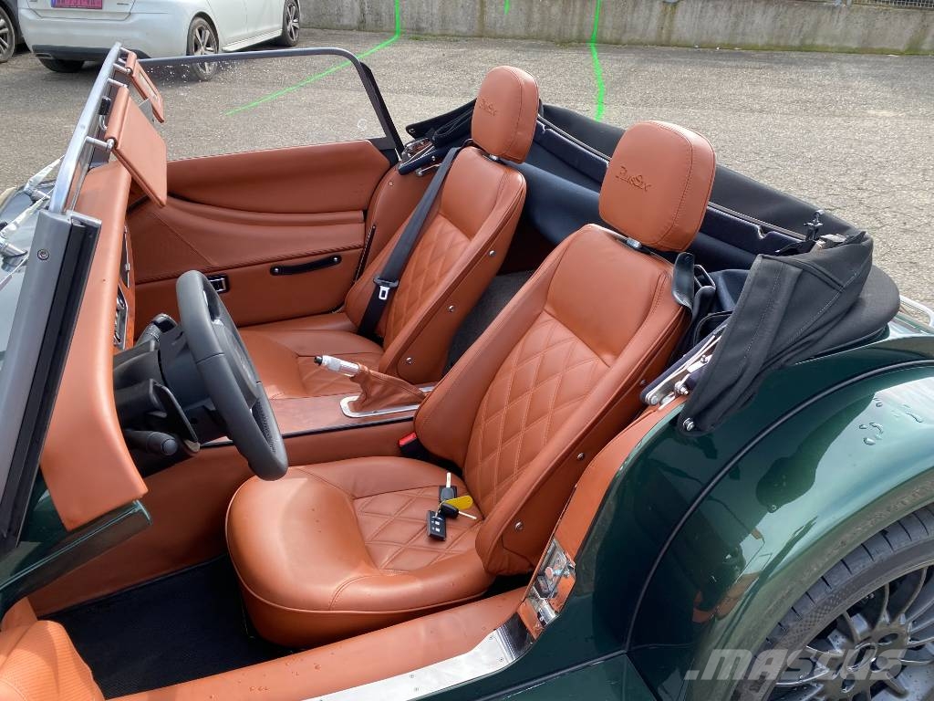 Morgan Cabriolet PLUS SIX 3.0i First Edition endommagée Carros