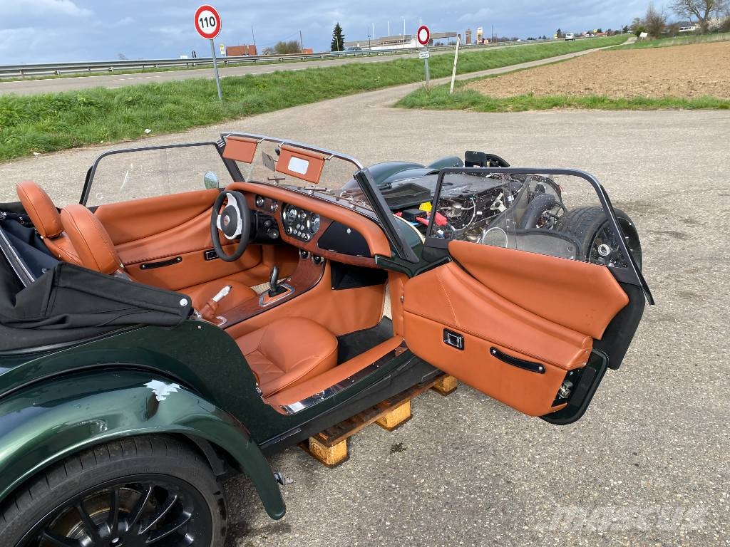 Morgan Cabriolet PLUS SIX 3.0i First Edition endommagée Carros