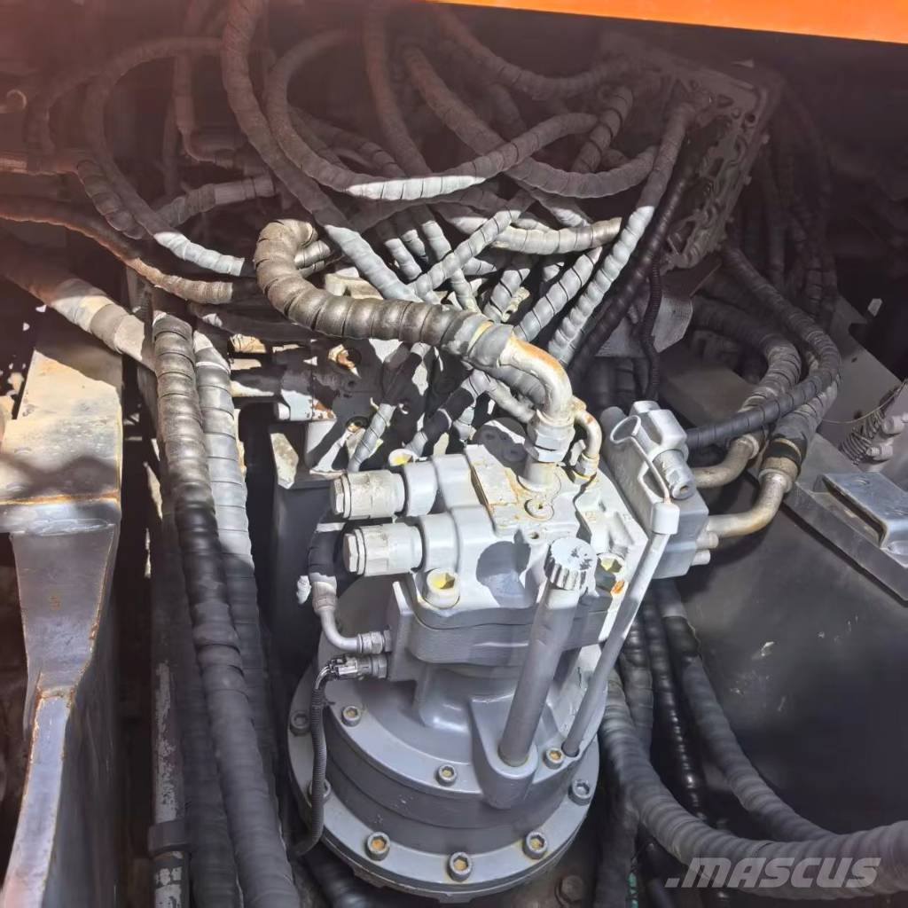 Hitachi ZX 210-3g Bageri gusjeničari