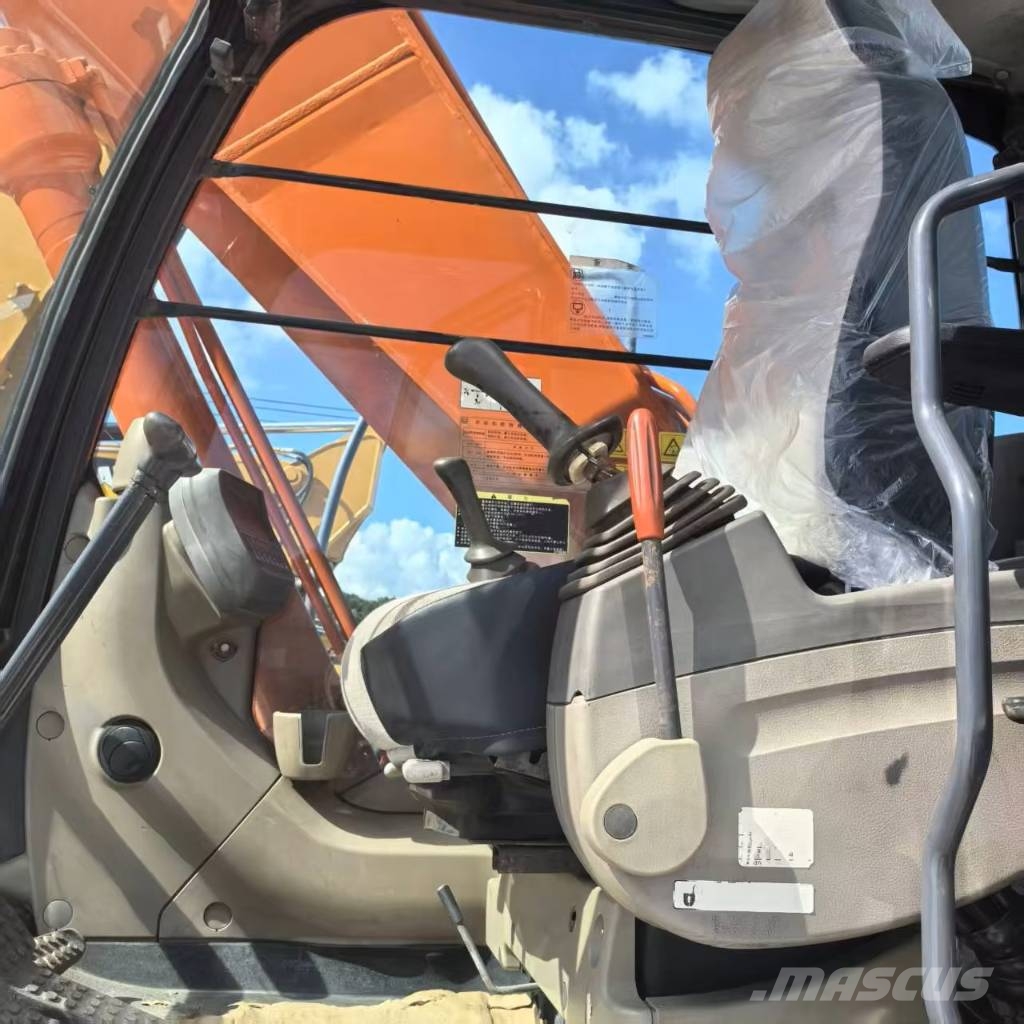 Hitachi ZX 210-3g Bageri gusjeničari