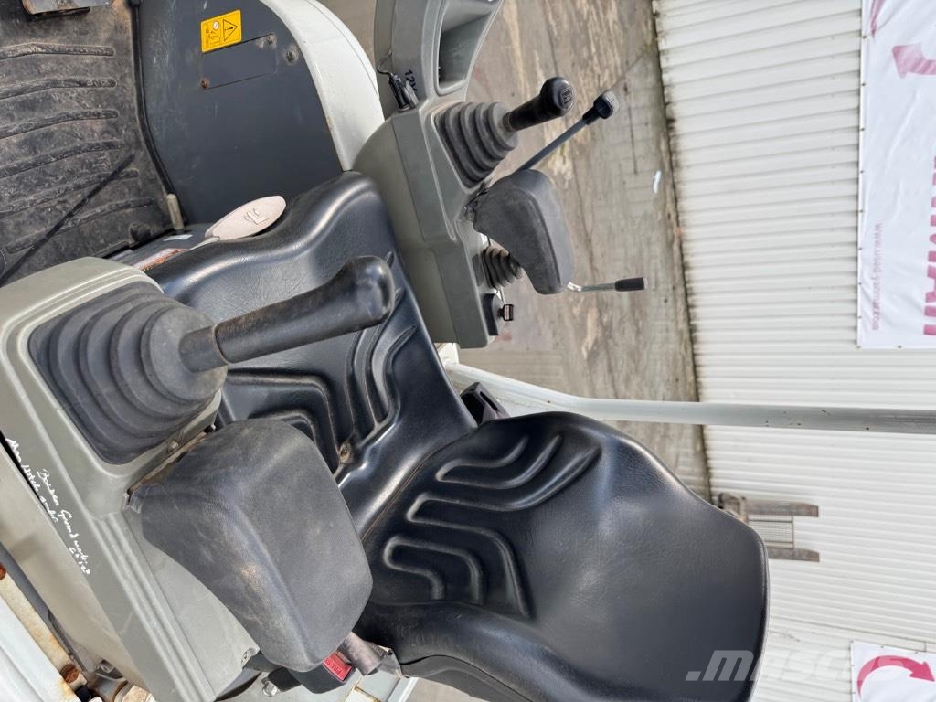 Takeuchi TB217R (04891) Mini excavators < 7t (Mini diggers)