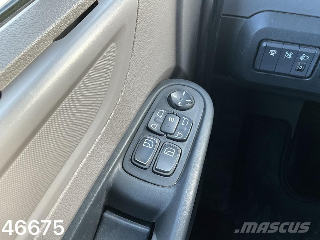 DAF CF 530 8x4 Euro 6 VDL 30 Ton haakarmsysteem Treileri ar āķi