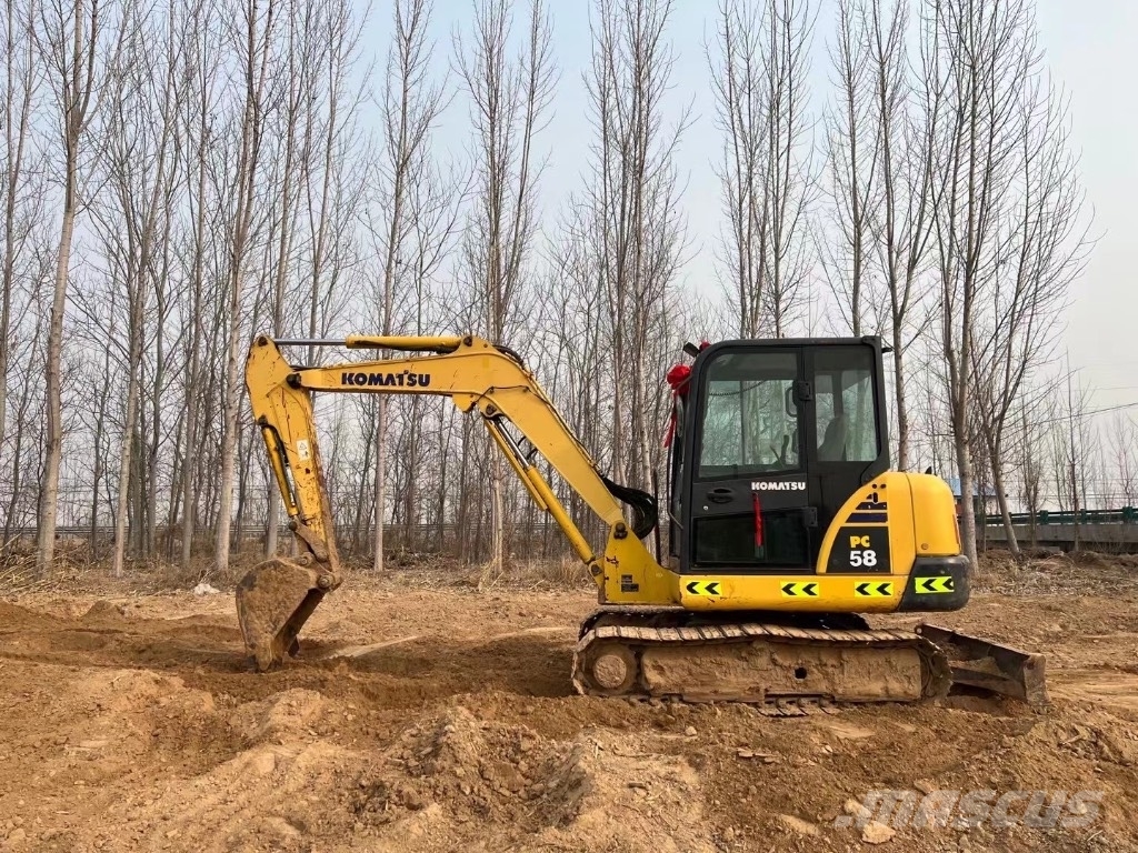 Komatsu PC58 Közepes (midi) kotrók 7 t - 12 t