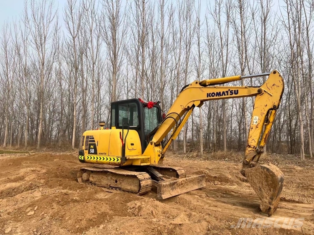Komatsu PC58 Közepes (midi) kotrók 7 t - 12 t