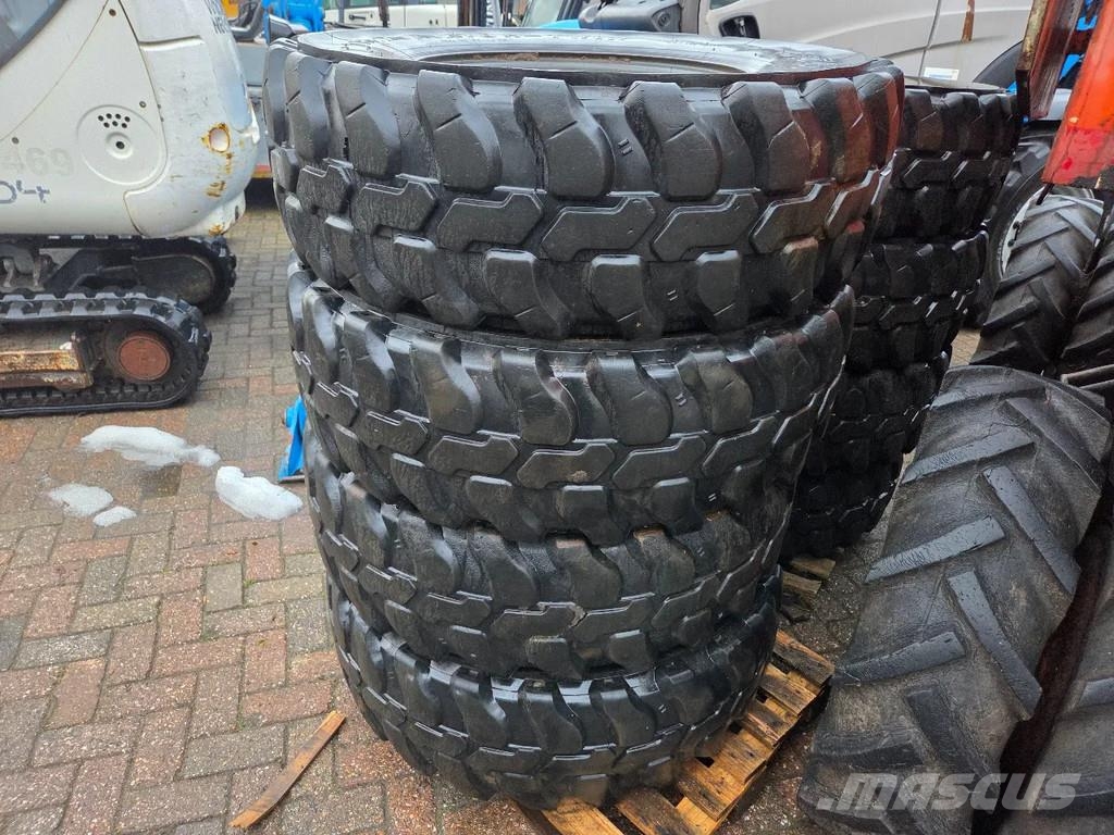 Hyundai Robex 160W-9A with 6-cylinder Cummins Pelle sur pneus
