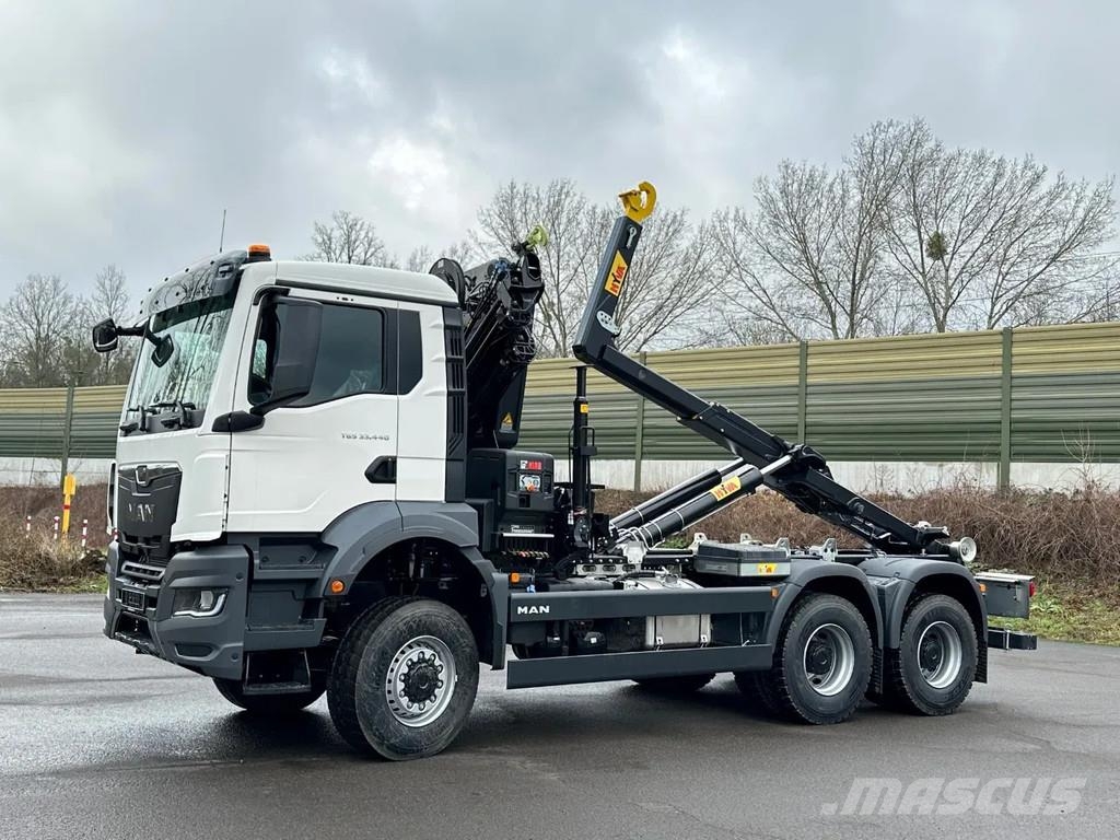 MAN TGS 33.440 MAN TGS 33.440 6x6 BB Abrollkipper+Kran Hook lift trucks