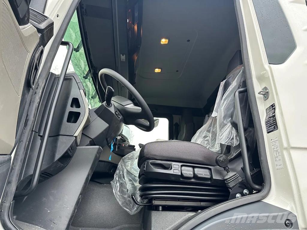 MAN TGS 33.440 MAN TGS 33.440 6x6 BB Abrollkipper+Kran Hook lift trucks