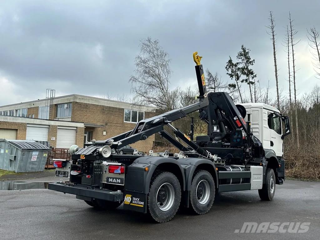 MAN TGS 33.440 MAN TGS 33.440 6x6 BB Abrollkipper+Kran Hook lift trucks