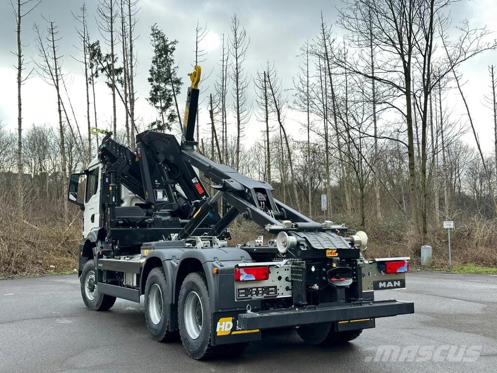 MAN TGS 33.440 MAN TGS 33.440 6x6 BB Abrollkipper+Kran Hook lift trucks
