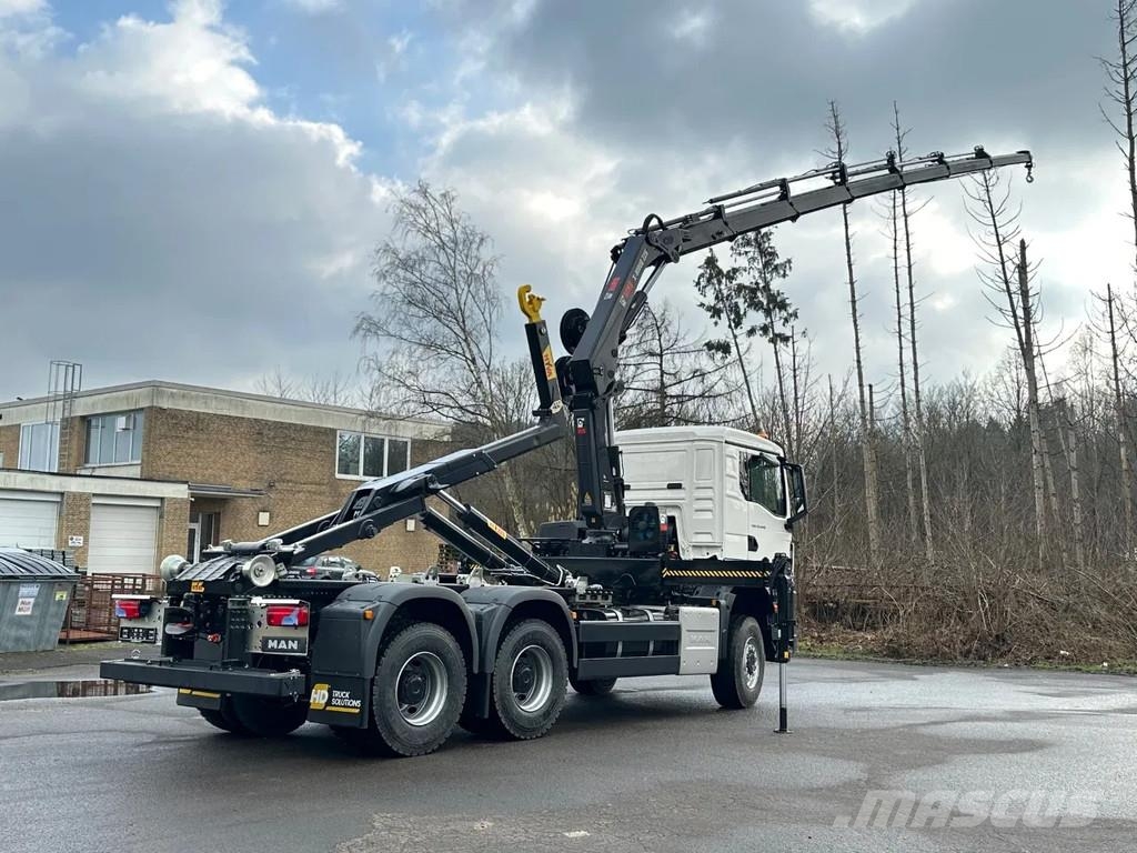MAN TGS 33.440 MAN TGS 33.440 6x6 BB Abrollkipper+Kran Hook lift trucks