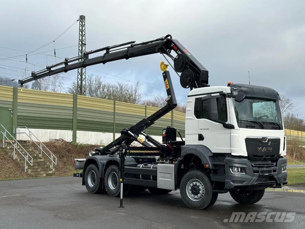 MAN TGS 33.440 MAN TGS 33.440 6x6 BB Abrollkipper+Kran Hook lift trucks