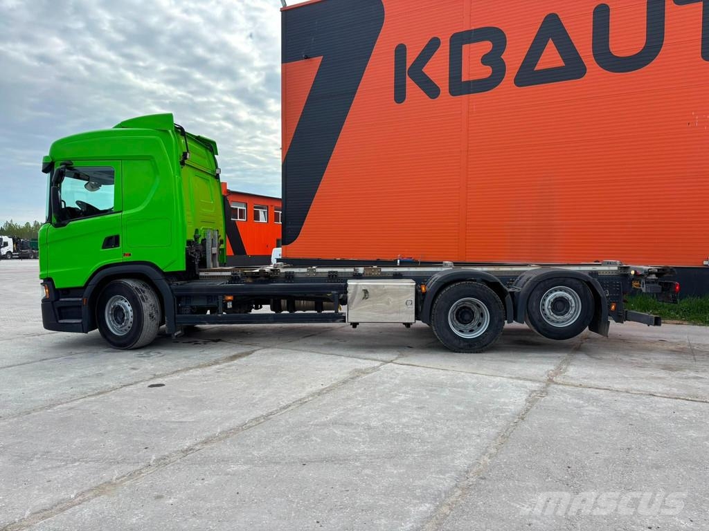 Scania G 500 6x2 RETARDER / CHASSIS L=7066 mm Camiones con chasís y cabina