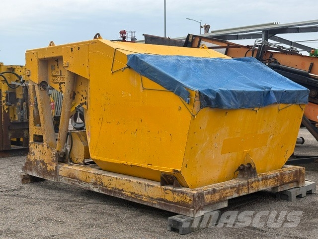 Benne 141.5 DISTRIBUTOR SILO 6M3 Polovne mešalice