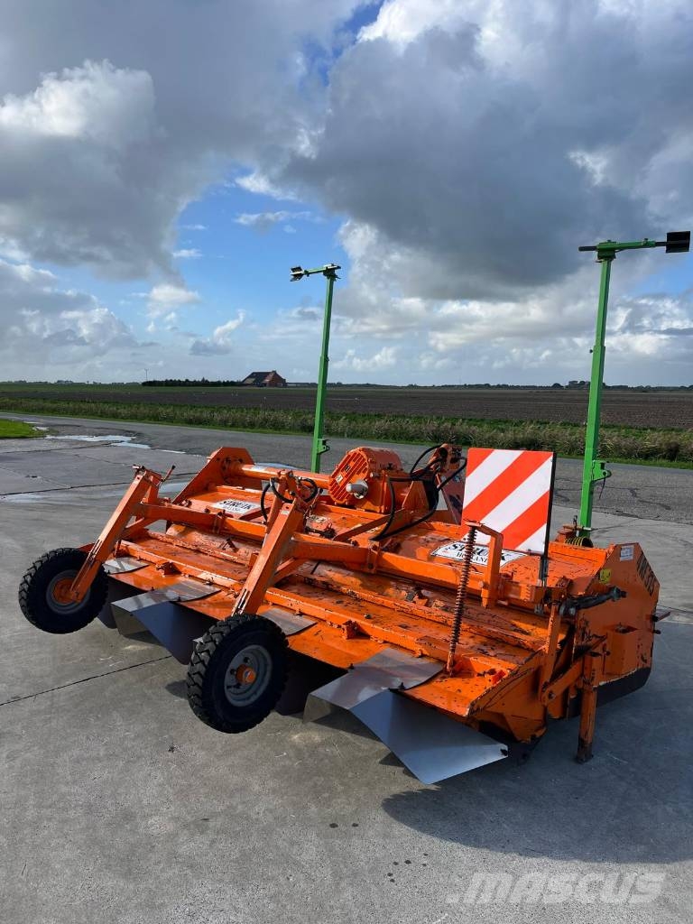 Struik 4RF315 Rijenfrees Okopalniki