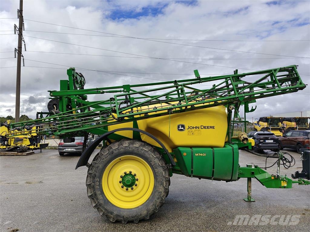 John Deere M740i Vučene prskalice
