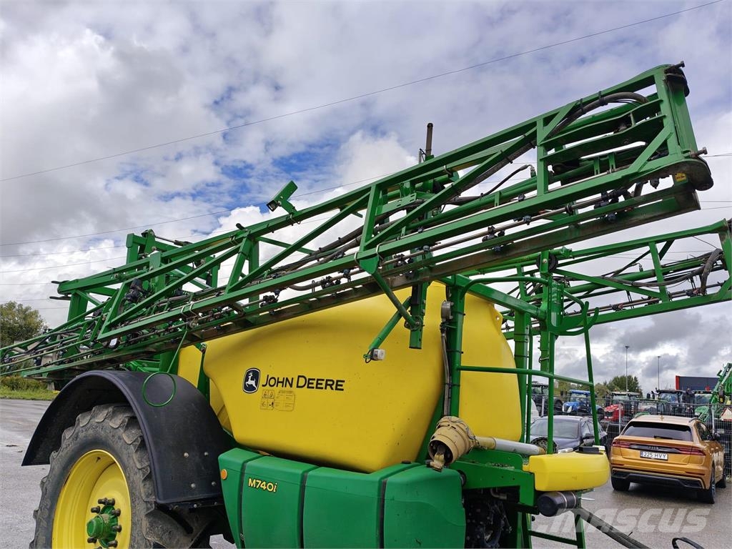 John Deere M740i Vučene prskalice