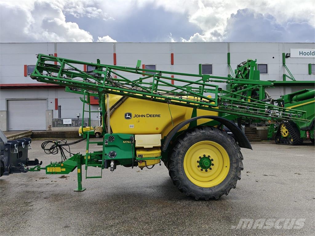 John Deere M740i Vučene prskalice