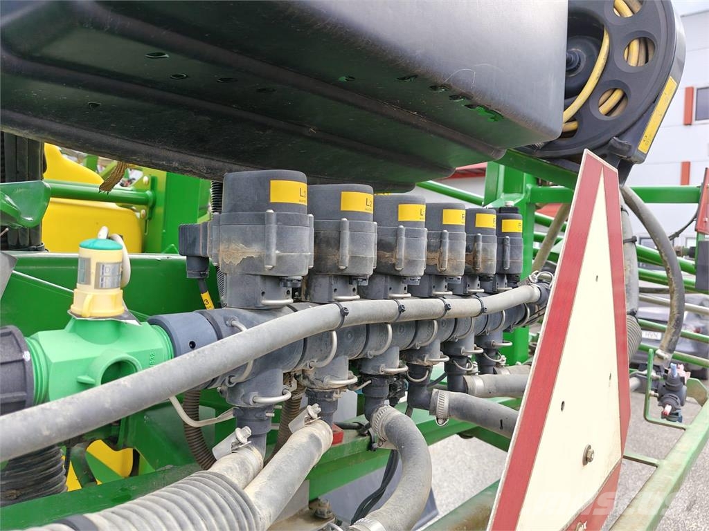 John Deere M740i Vučene prskalice