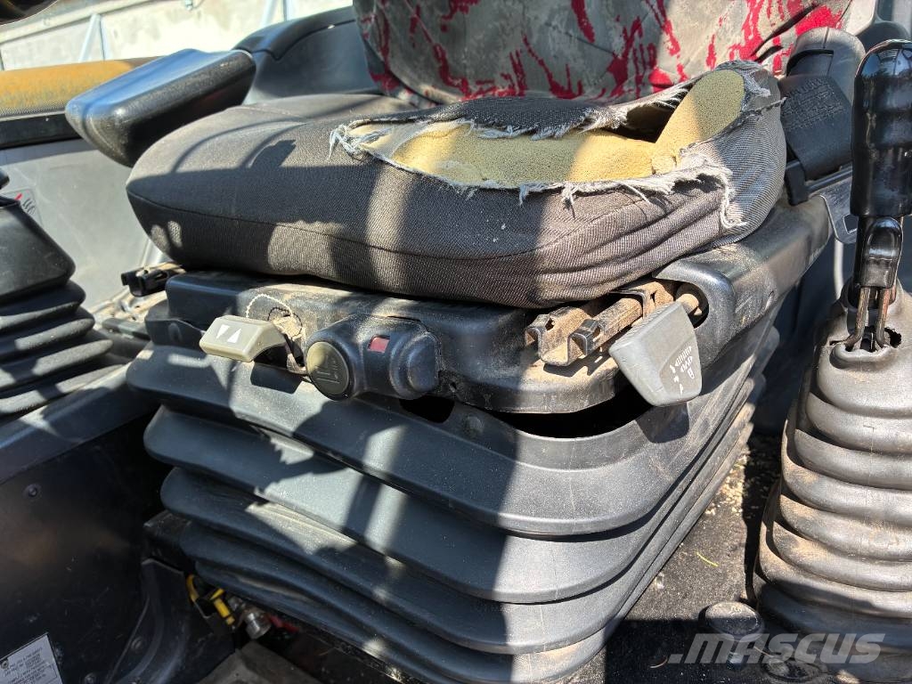 JCB 536-60 معدات مناولة لأغراض الزراعة