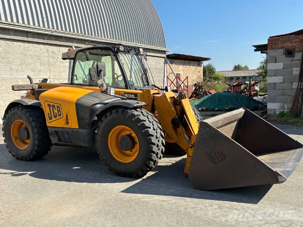 JCB 536-60 معدات مناولة لأغراض الزراعة