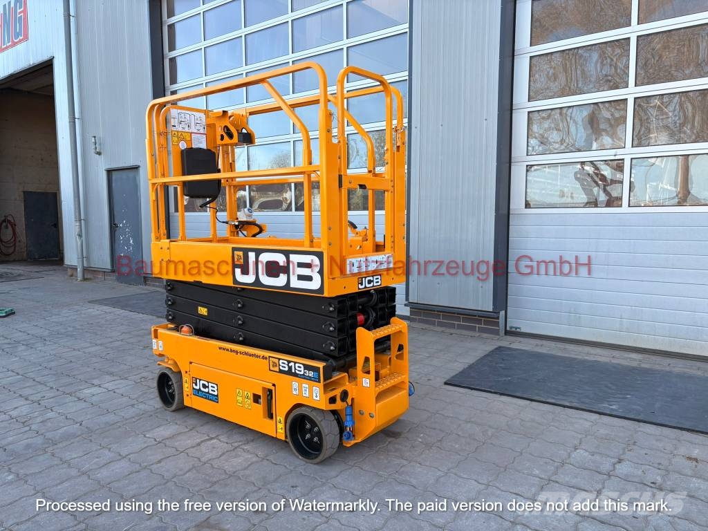 JCB S1932E NEU Šķerveida pacēlāji