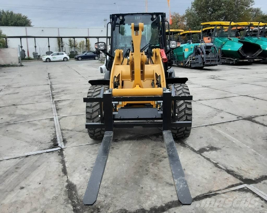 CAT 906 Radlader