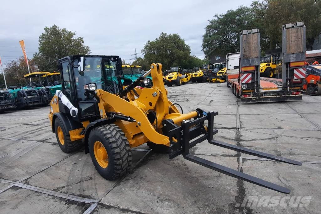 CAT 906 Radlader