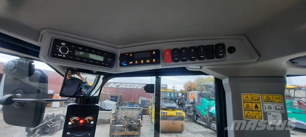 CAT 906 Radlader