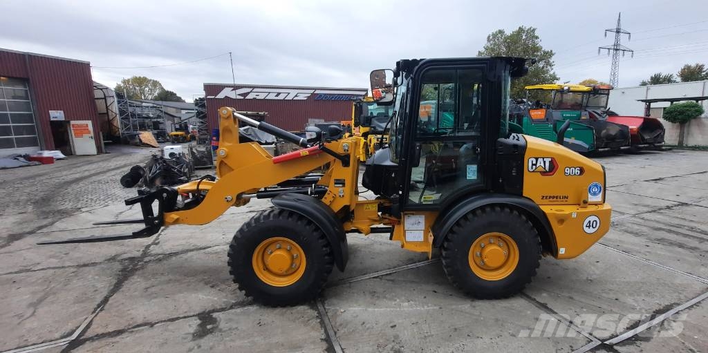 CAT 906 Radlader