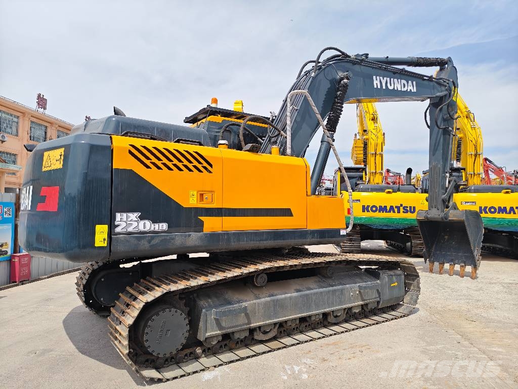 Hyundai HX 220 HD 履带挖掘机