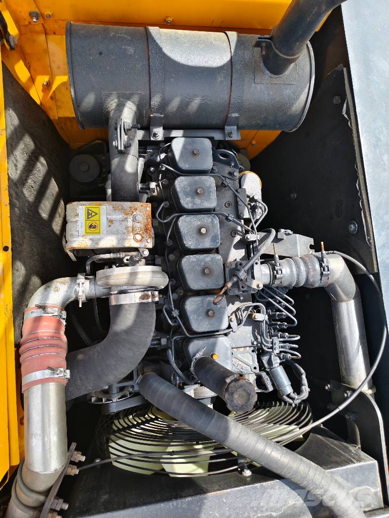 Hyundai HX 220 HD 履带挖掘机