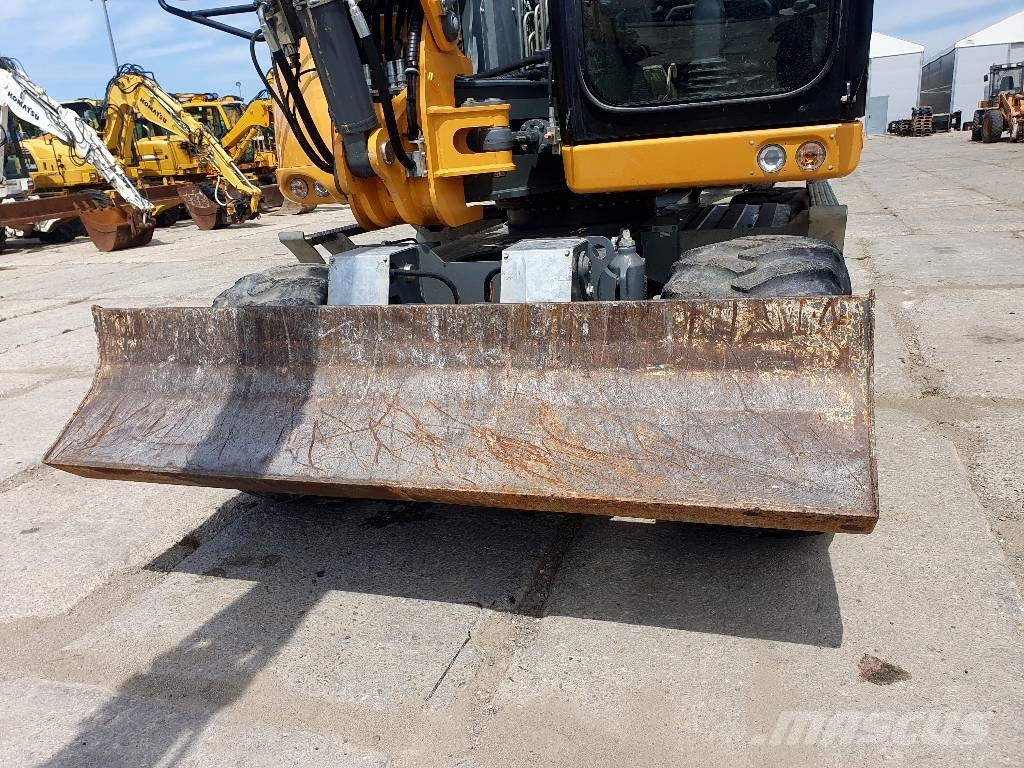 Liebherr A 910 Compact Excavadoras de ruedas