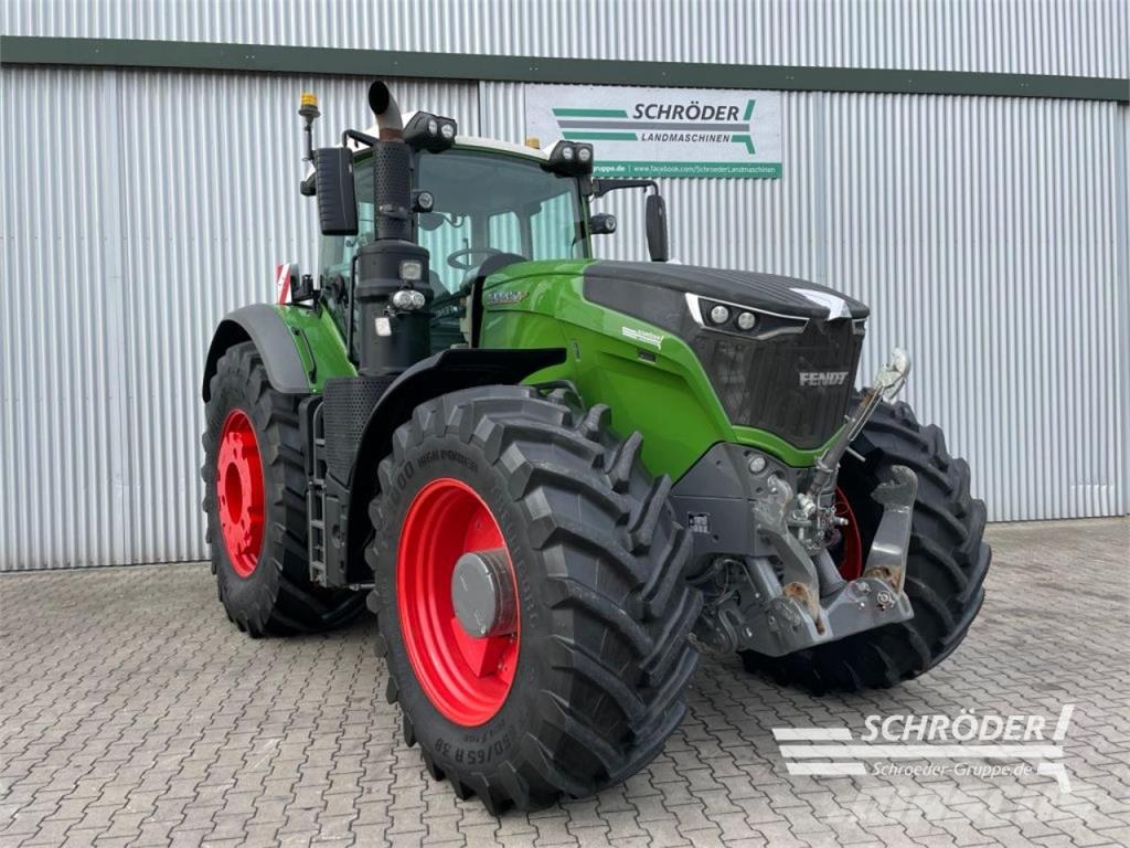Fendt 1050 VARIO S4 PROFI PLUS Traktori
