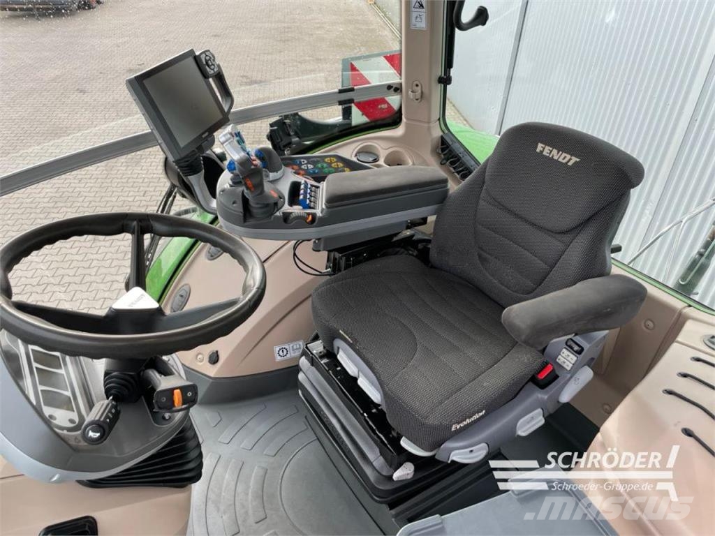 Fendt 1050 VARIO S4 PROFI PLUS Traktori