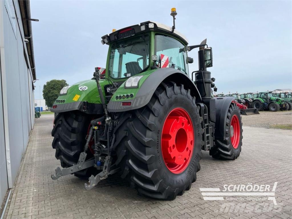 Fendt 1050 VARIO S4 PROFI PLUS Traktori