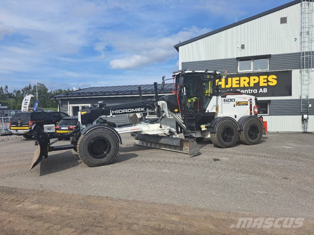 Hidromek MG600 Niveleuse