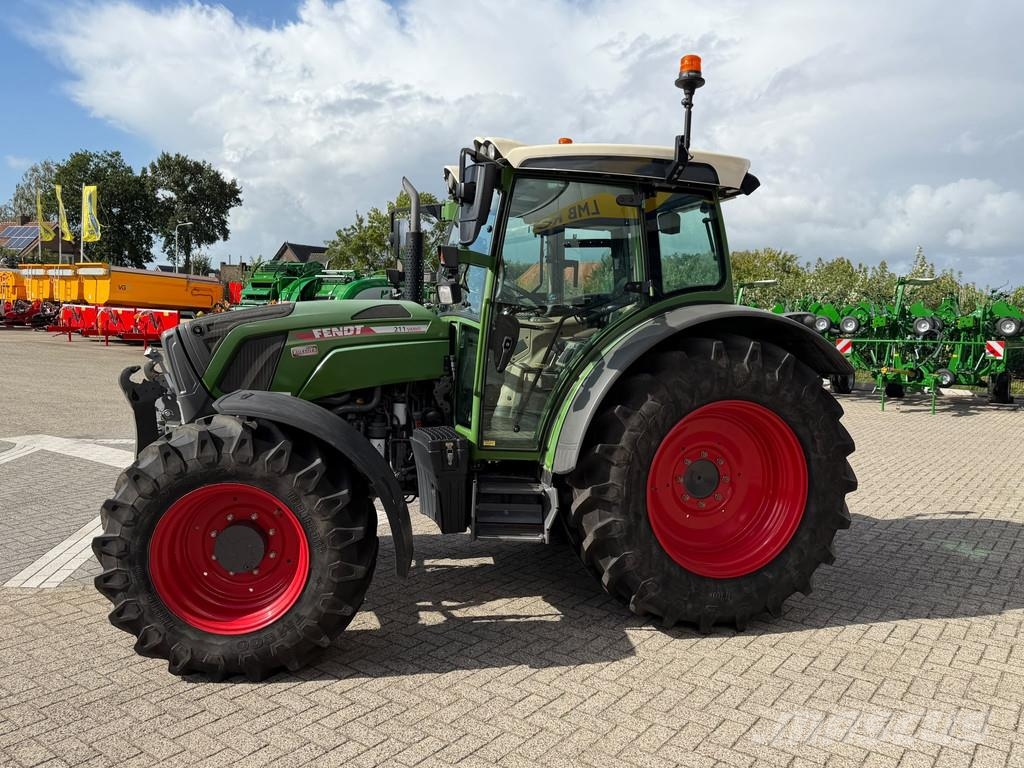 Fendt 211 VARIO FENDT Traktorji