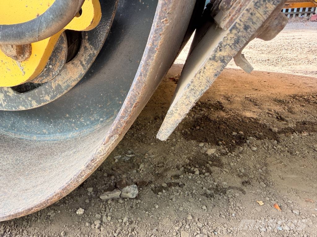 Bomag BW 120 AD-5 Twin Drum Roller Twin drum rollers