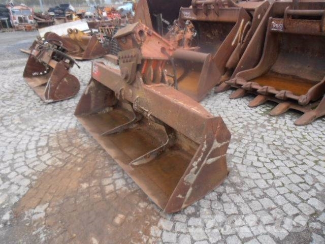 ŁYŻKA SKARPÓWKA HYDRAULICZNA NADO SK 15 Łyżki do koparek