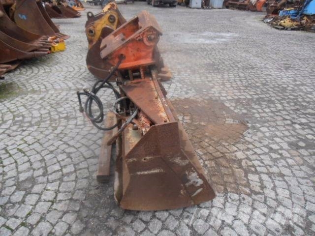 ŁYŻKA SKARPÓWKA HYDRAULICZNA NADO SK 15 Łyżki do koparek
