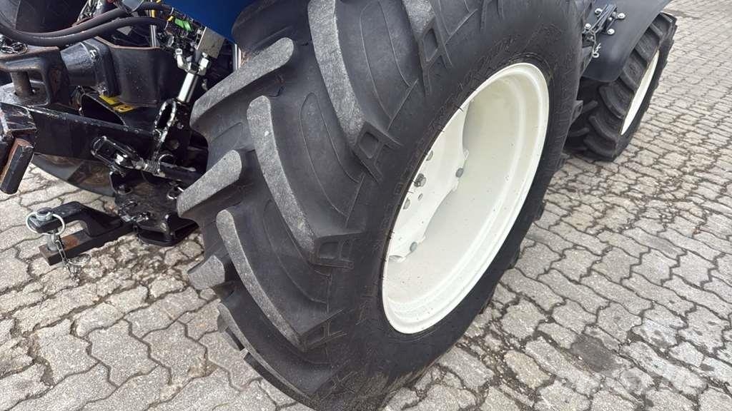New Holland T3.80F Tractor Tractors