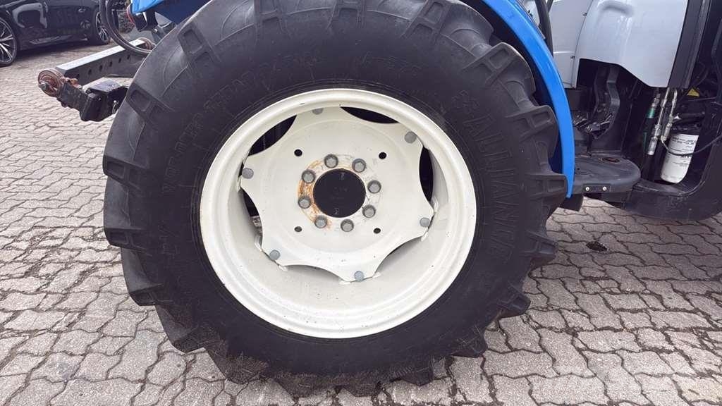 New Holland T3.80F Tractor Tractors