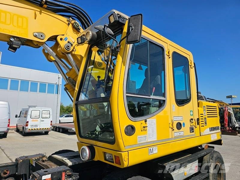 Liebherr A 900 C ZW 轮式挖掘机