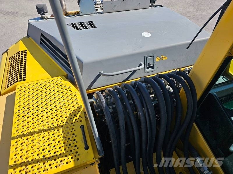 Liebherr A 900 C ZW 轮式挖掘机