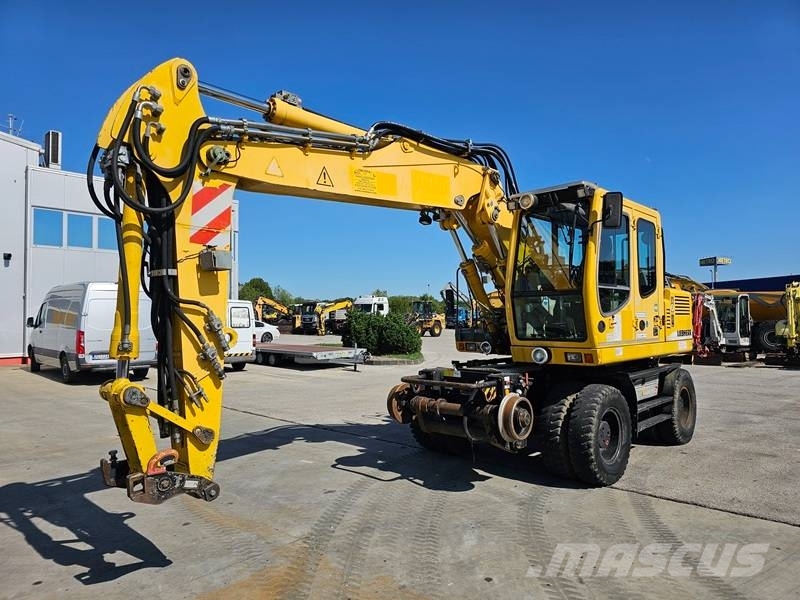 Liebherr A 900 C ZW 轮式挖掘机