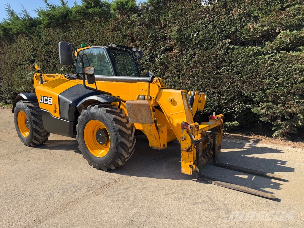 JCB 533-105 مناولات متداخلة